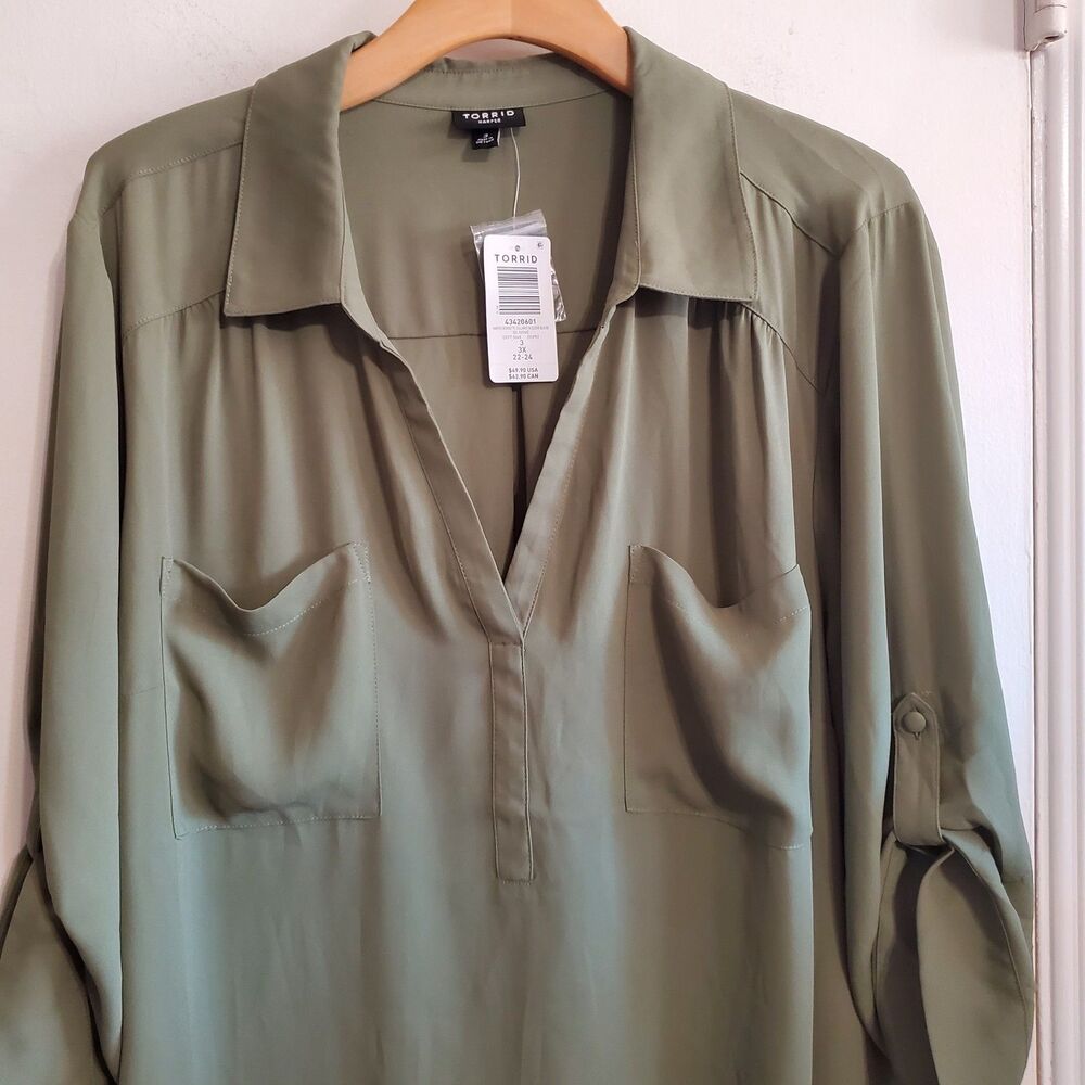 Torrid Harper Georgette Green Pullover top Roll Tab Sleeve size 3X Office Casual - Picture 2 of 14